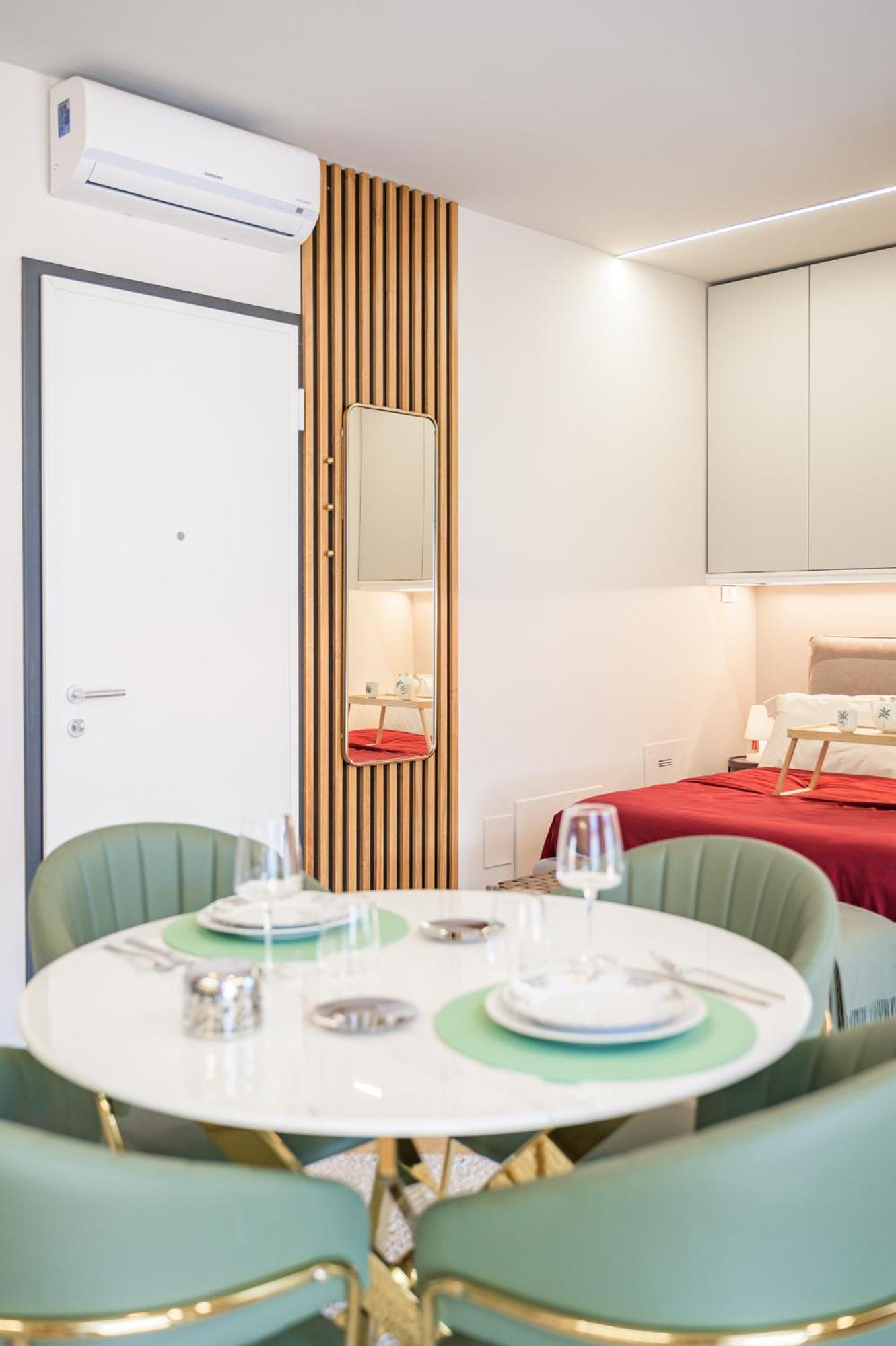 Tiny House Tower Apartman Fidenza Kültér fotó
